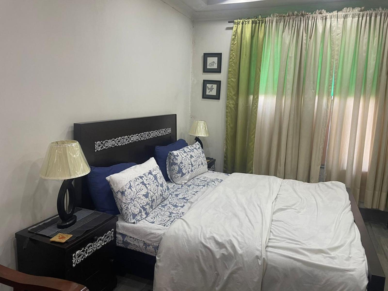 Grey Orchard Homestay - A Family Place 라호르 외부 사진