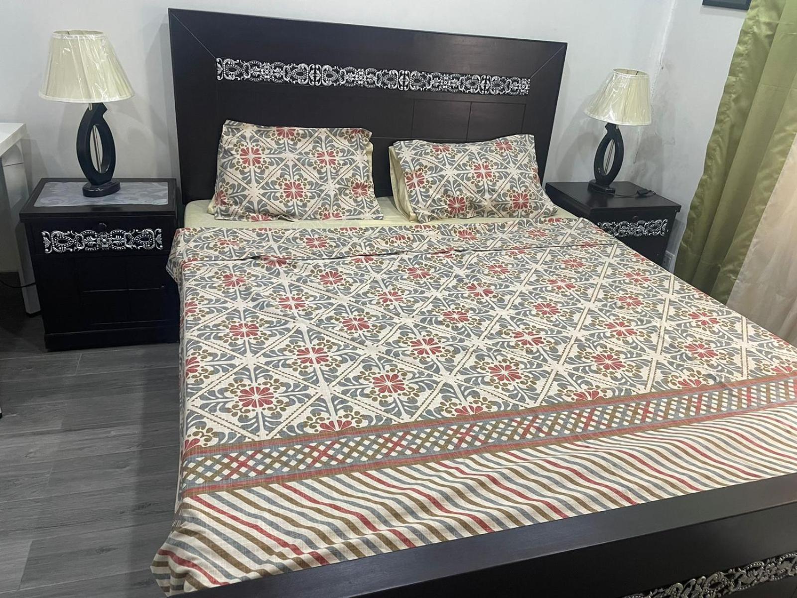 Grey Orchard Homestay - A Family Place 라호르 외부 사진